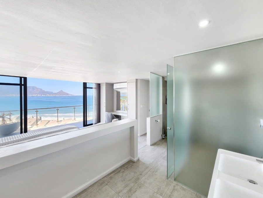 4 Bedroom Property for Sale in Waves Edge Western Cape